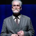 Foto Rakvere Teatri lavastusest "Alibi" (fotograaf Kalev Lilleorg)