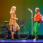 Foto Rakvere Teatri lavastusest "Di ja Viv ja Rose", fotograaf Kalev Lilleorg