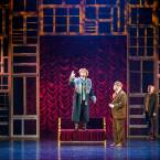 Foto Rakvere Teatri lavastusest "Süüta süüdlased", fotograaf Kalev Lilleorg
