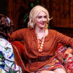 Foto Rakvere Teatri lavastusest "Vallatud võtted", fotograaf Kalev Lilleorg
